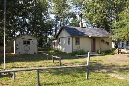 Cabin for sale on Big Roche-a-Cri Lake