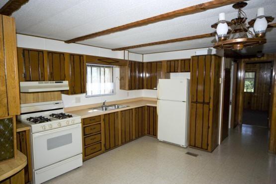 well maintained mobile home in central wisconsin
