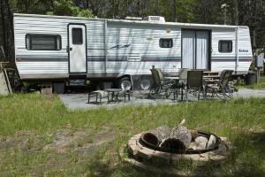 camper on 10 acres w/ well & electric