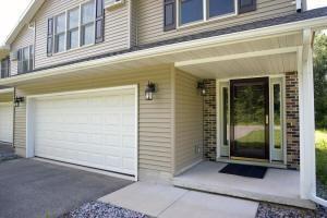 beautifully designed 2 bedroom condo for sale
