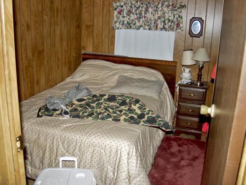 mobile home near lake