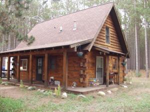 log home on 5 acres
