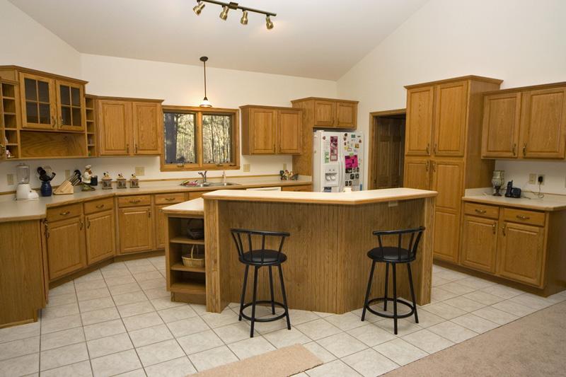 Spacious Kitchen With Storage Space