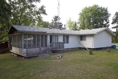 3 Bedroom Home For Sale Near Castle Rock Lake