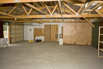 1200 Sq. Foot Heated Shop With Loading Dock