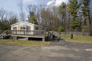 3 Bedroom Country Home Just A Walk To Schools