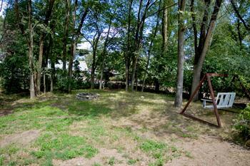 Large Back Yard For Recreation Fun!