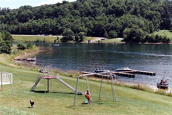 Dutch Hollow Lake Kids Playground