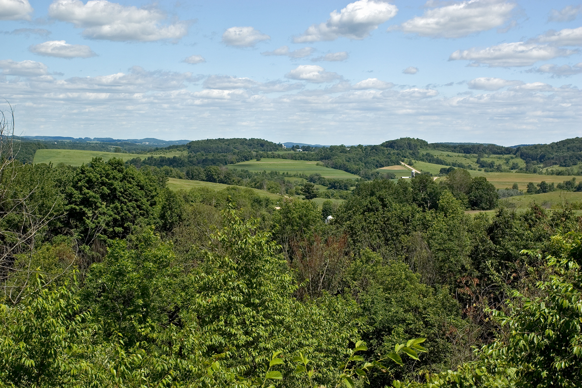 Beautiful Dutch Hollow Lake Area View Shot
