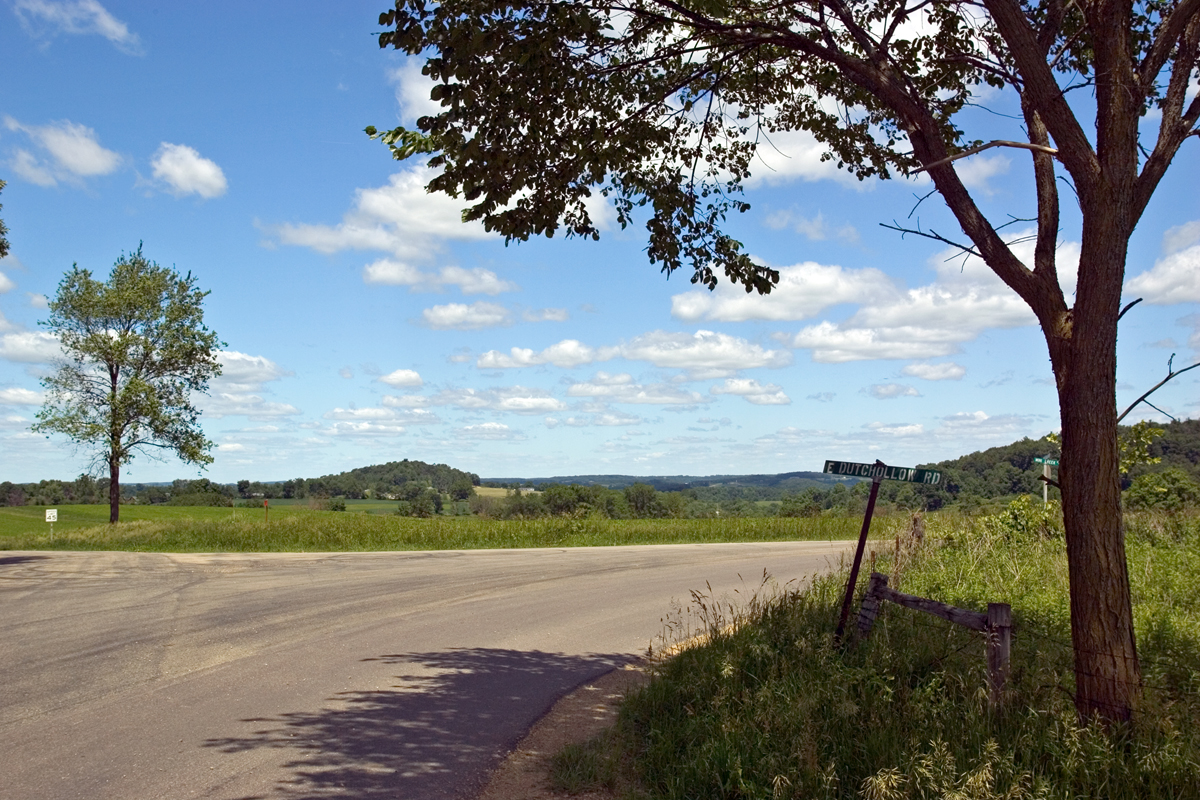 Dutch Hollow Lake Area Road View